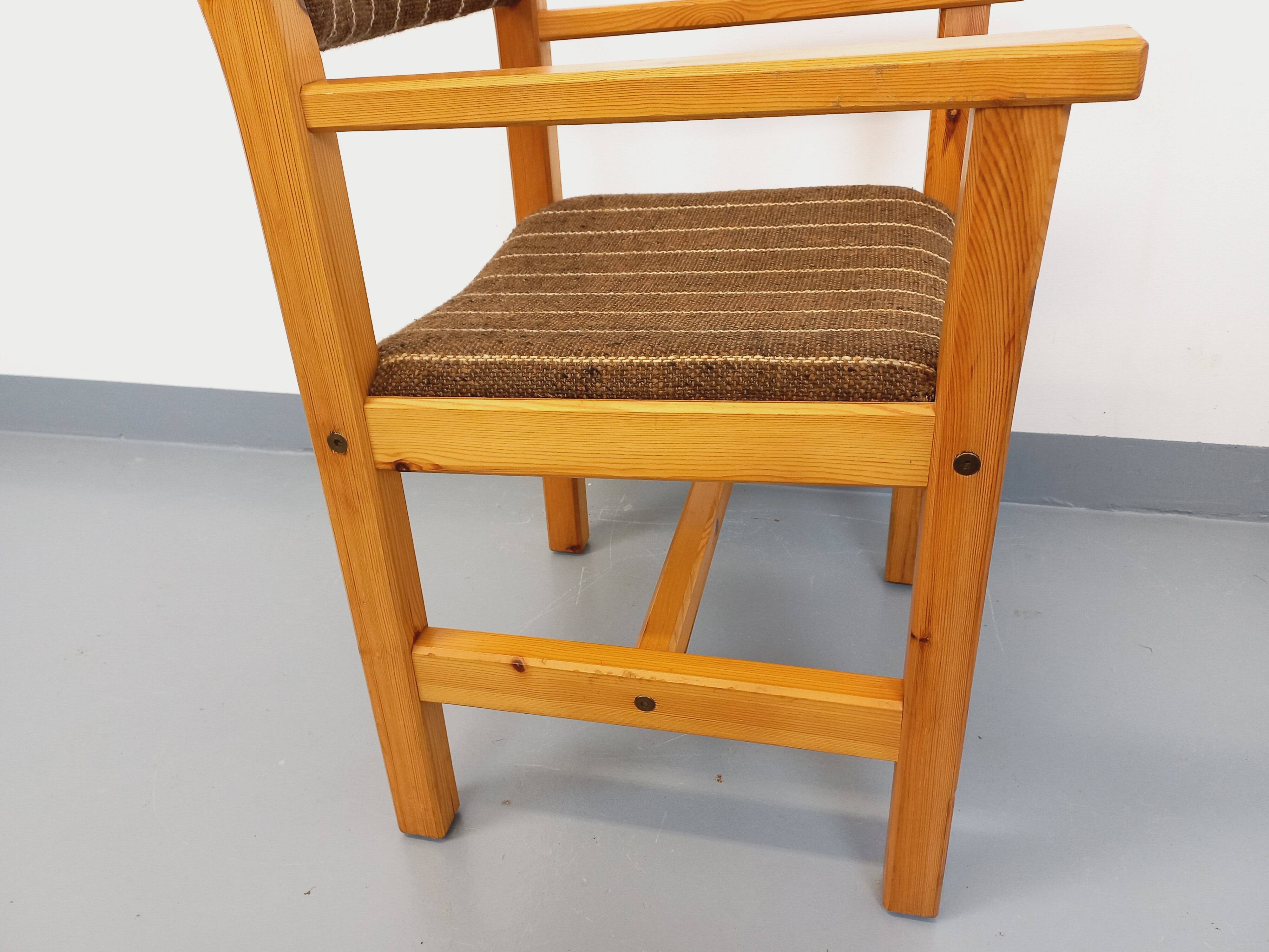 Vintage armchair in pine and fabric from the 80s