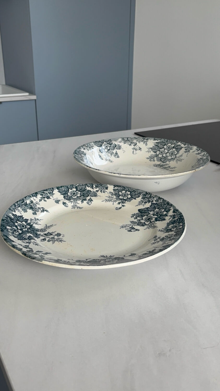 Old Saint-Amand & Hamage model Marie-Louise terrine bowls