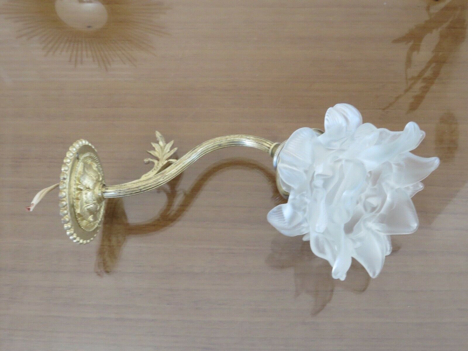 Art Deco wall lamp in bronze and tulip in the shape of pink 30s 40s