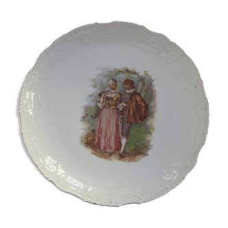 Plat en porcelaine