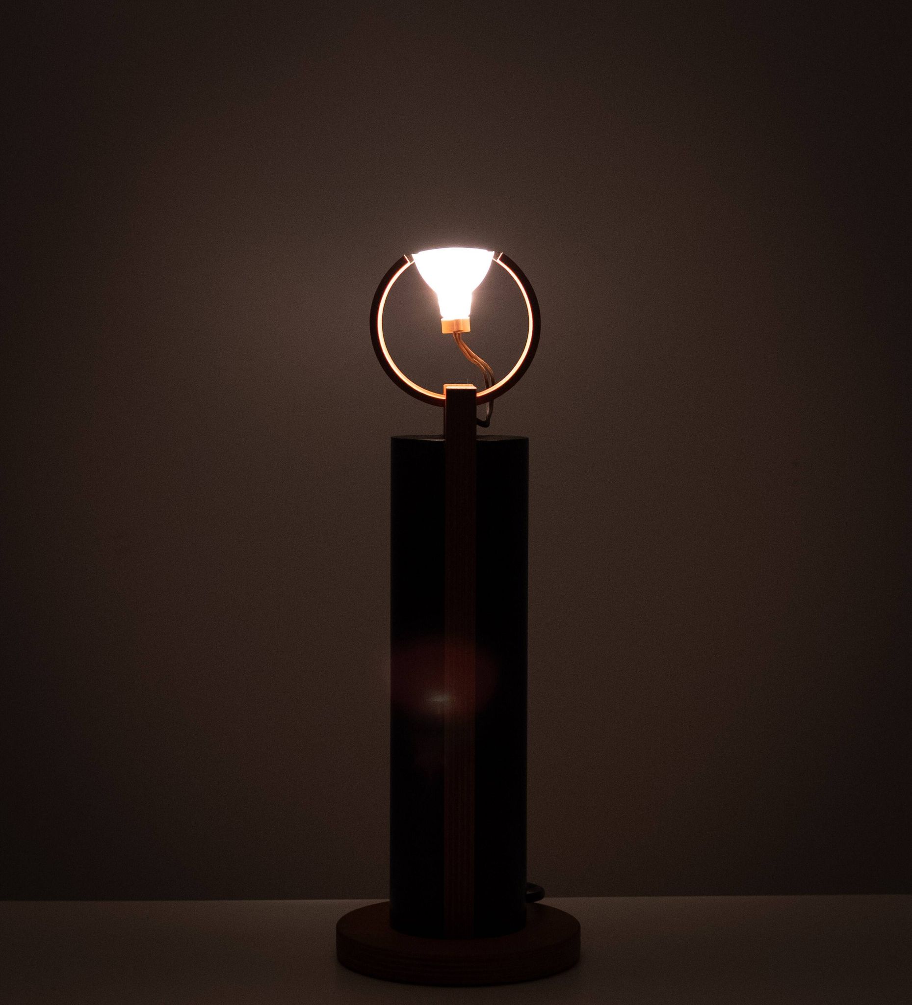 Lampe de table halogène design des années 1980