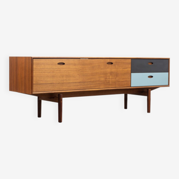 Low sideboard in walnut, Scandinavian, 176cm