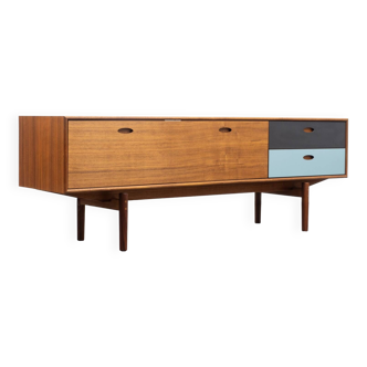 Low sideboard in walnut, Scandinavian, 176cm