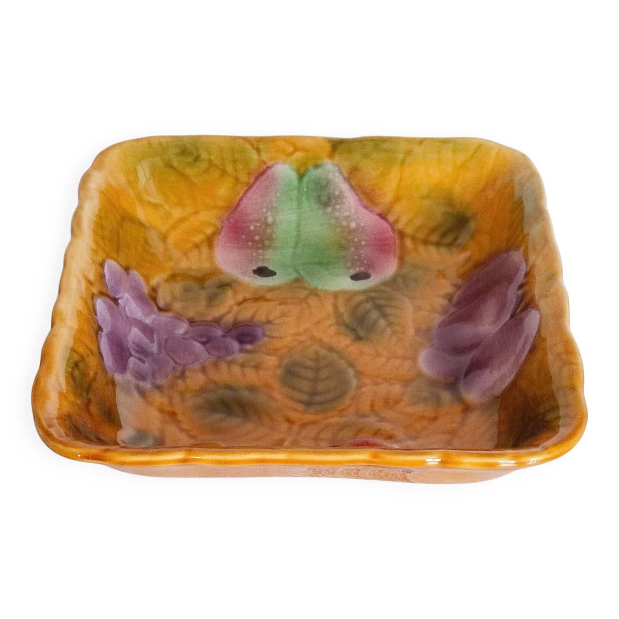 Fruit dish in slip, Sarreguemines earthenware