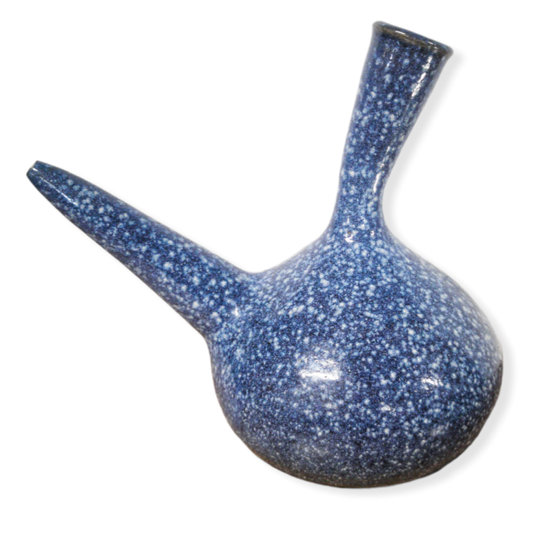 Catalan ceramic pourou