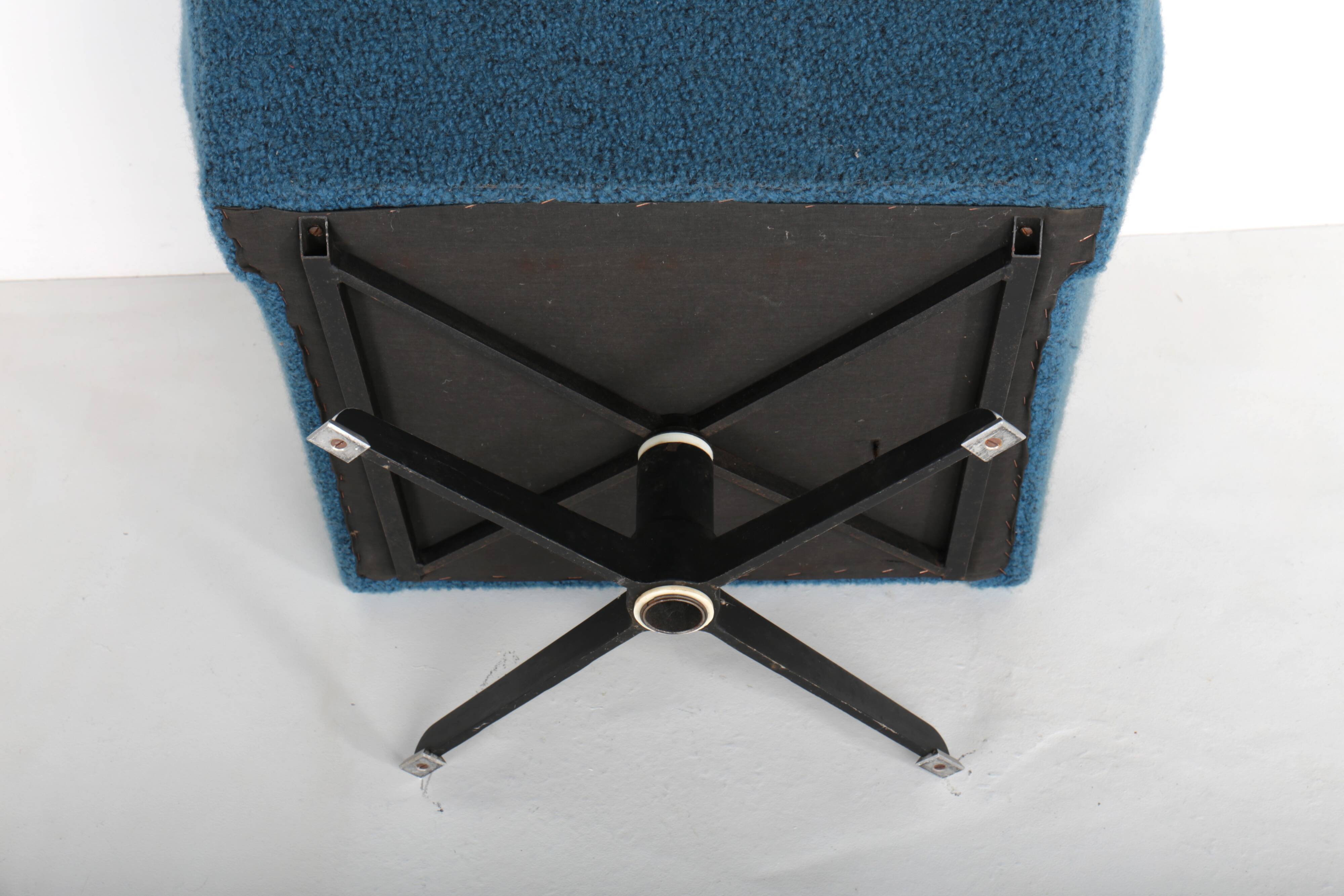 Vintage swivel chair, 70s