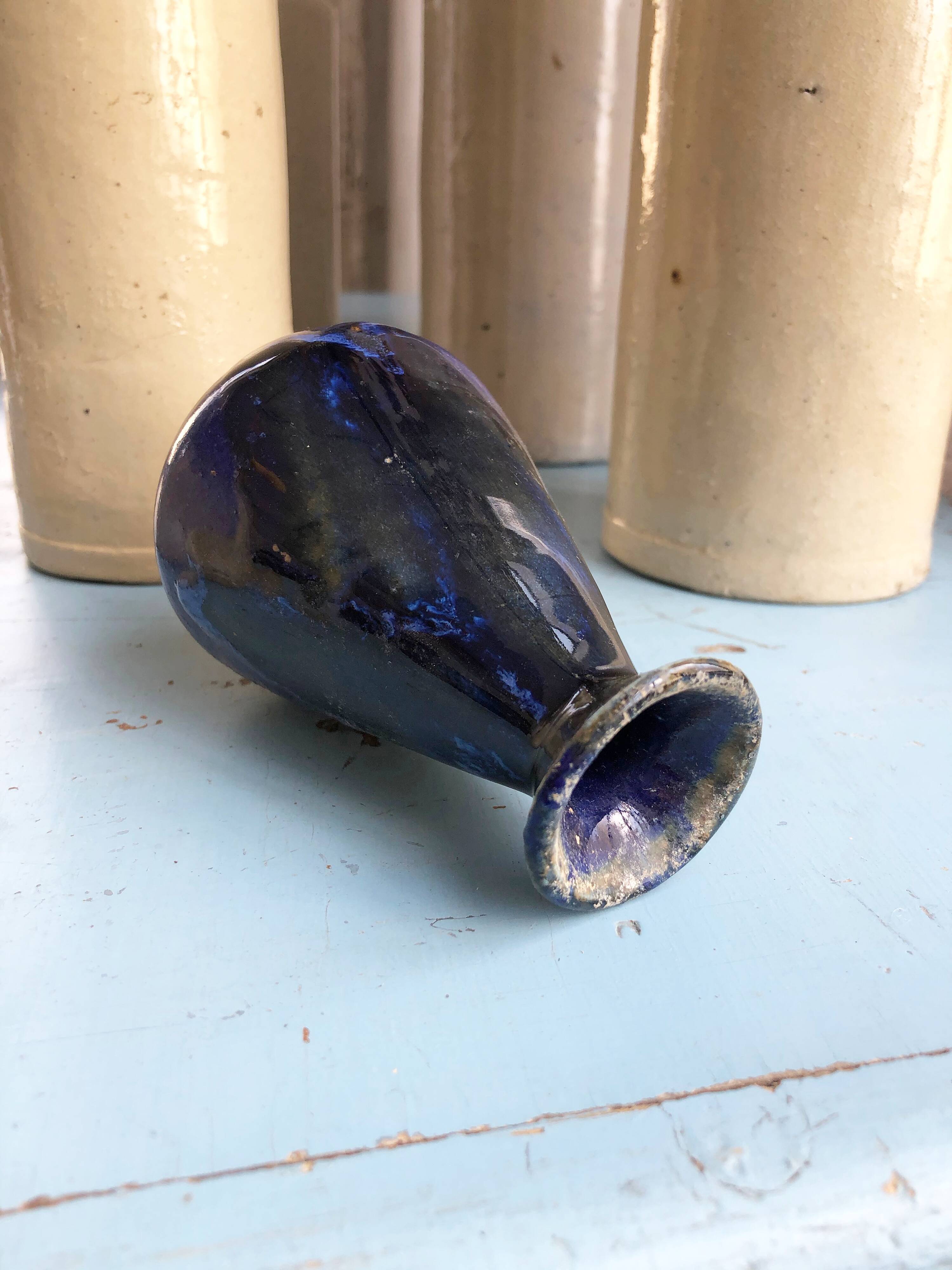 Blue vase XS signed jeb