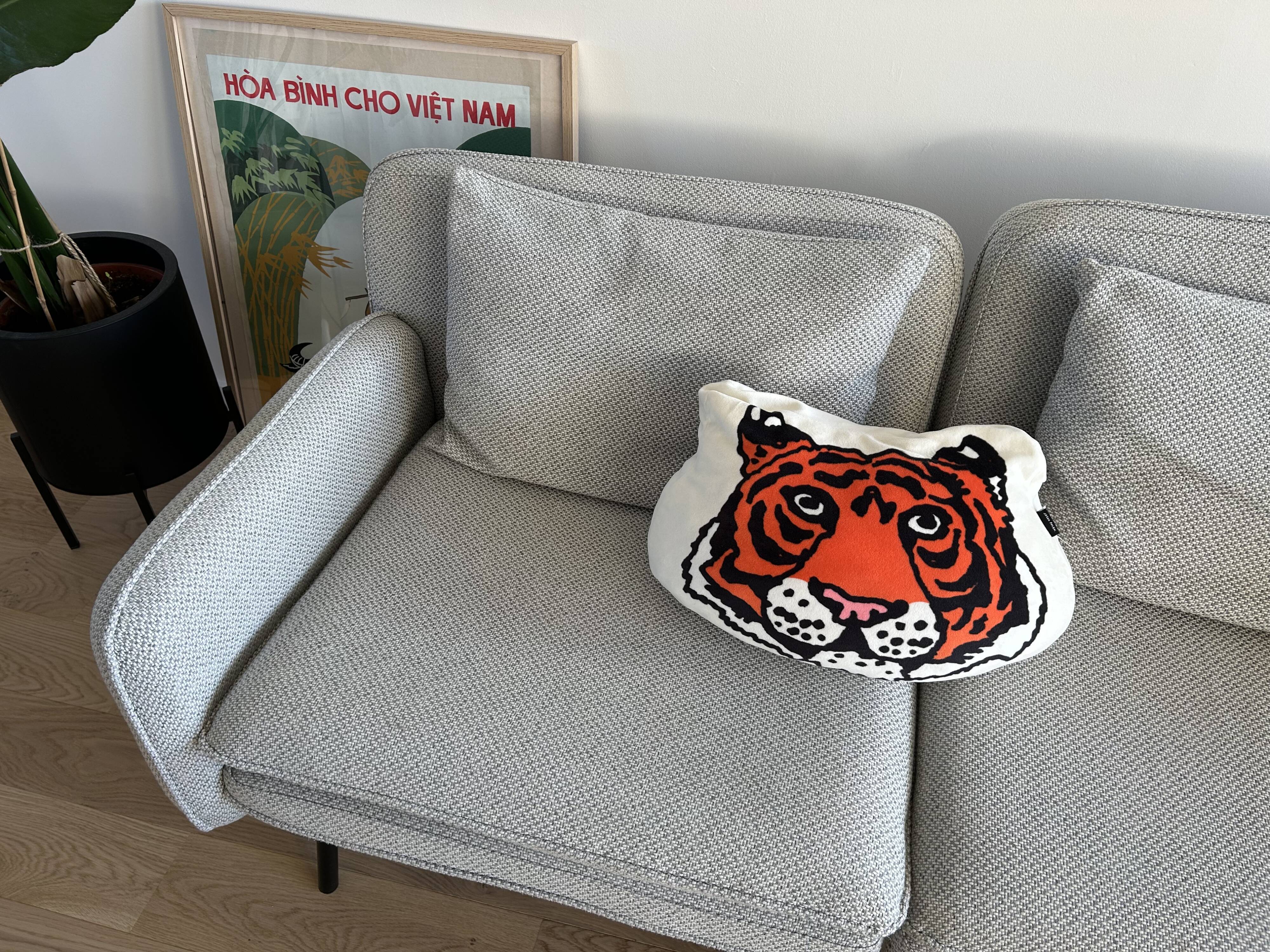 Light grey modular canapé Hübsch