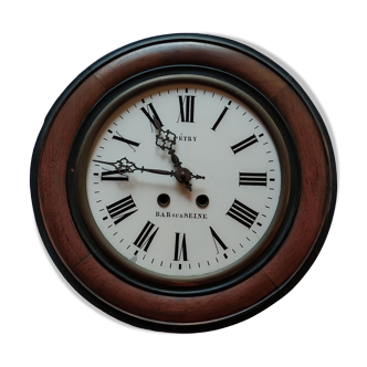Horloge œil de bœuf