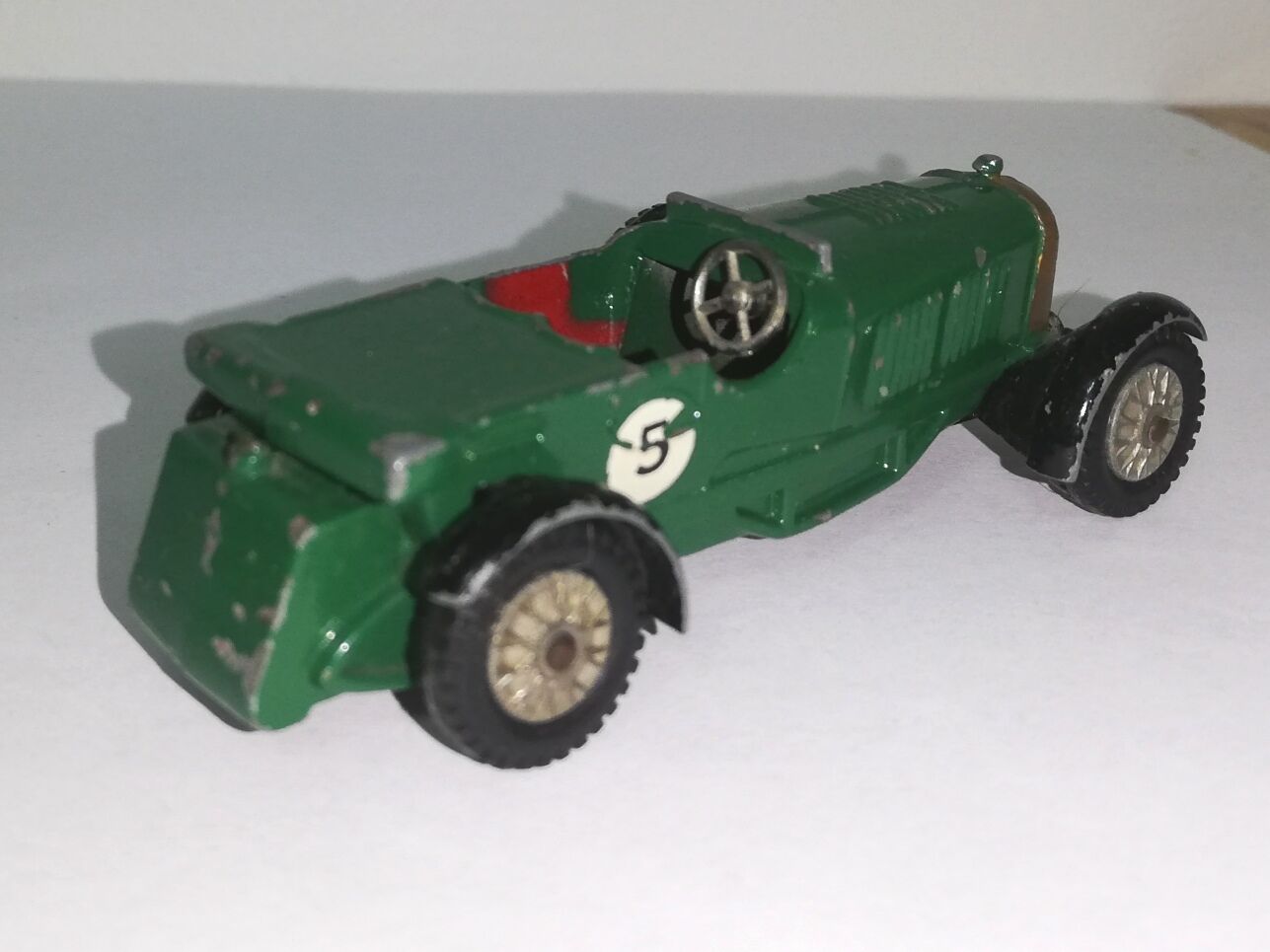 Matchbox Bentley 1929 number 5