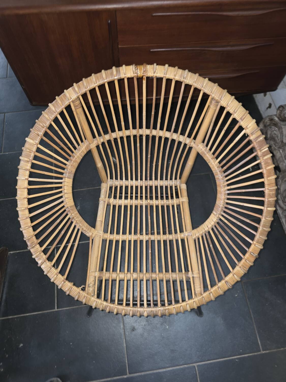 Vintage 70s rattan and metal sun lounger