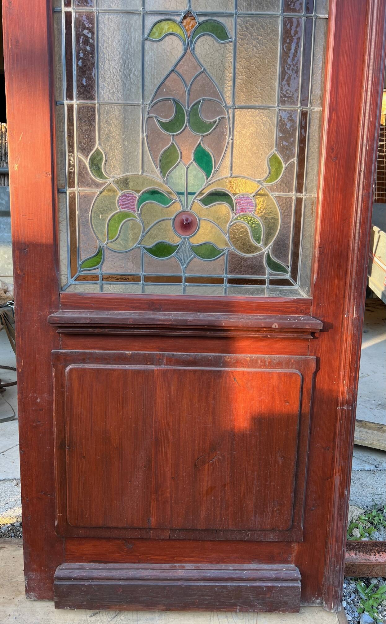 Portes de magasin fin XIXem, devanture de mercerie avec vitraux Art Nouveau