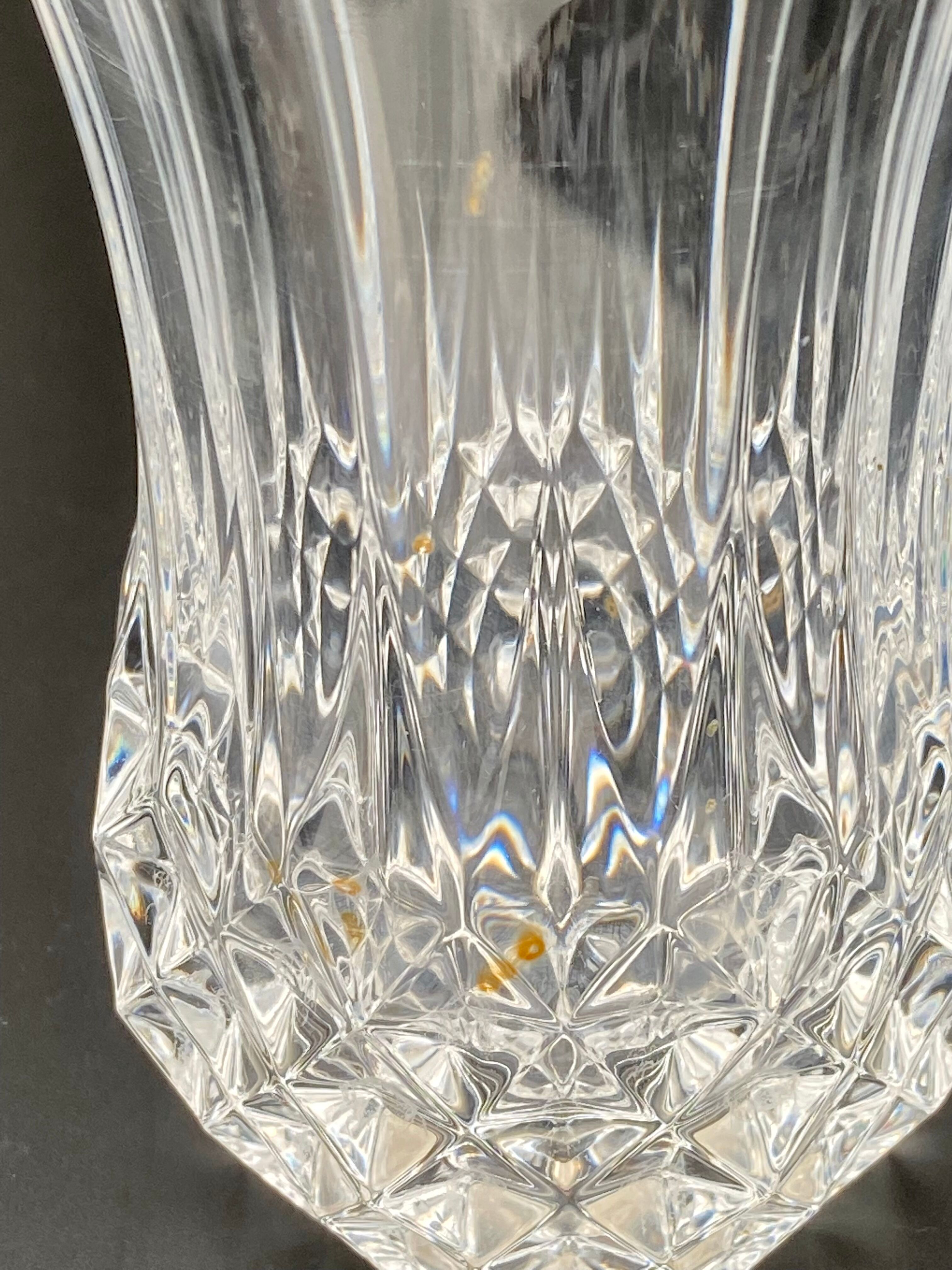 Duo de vases à facettes en cristal d’Arques