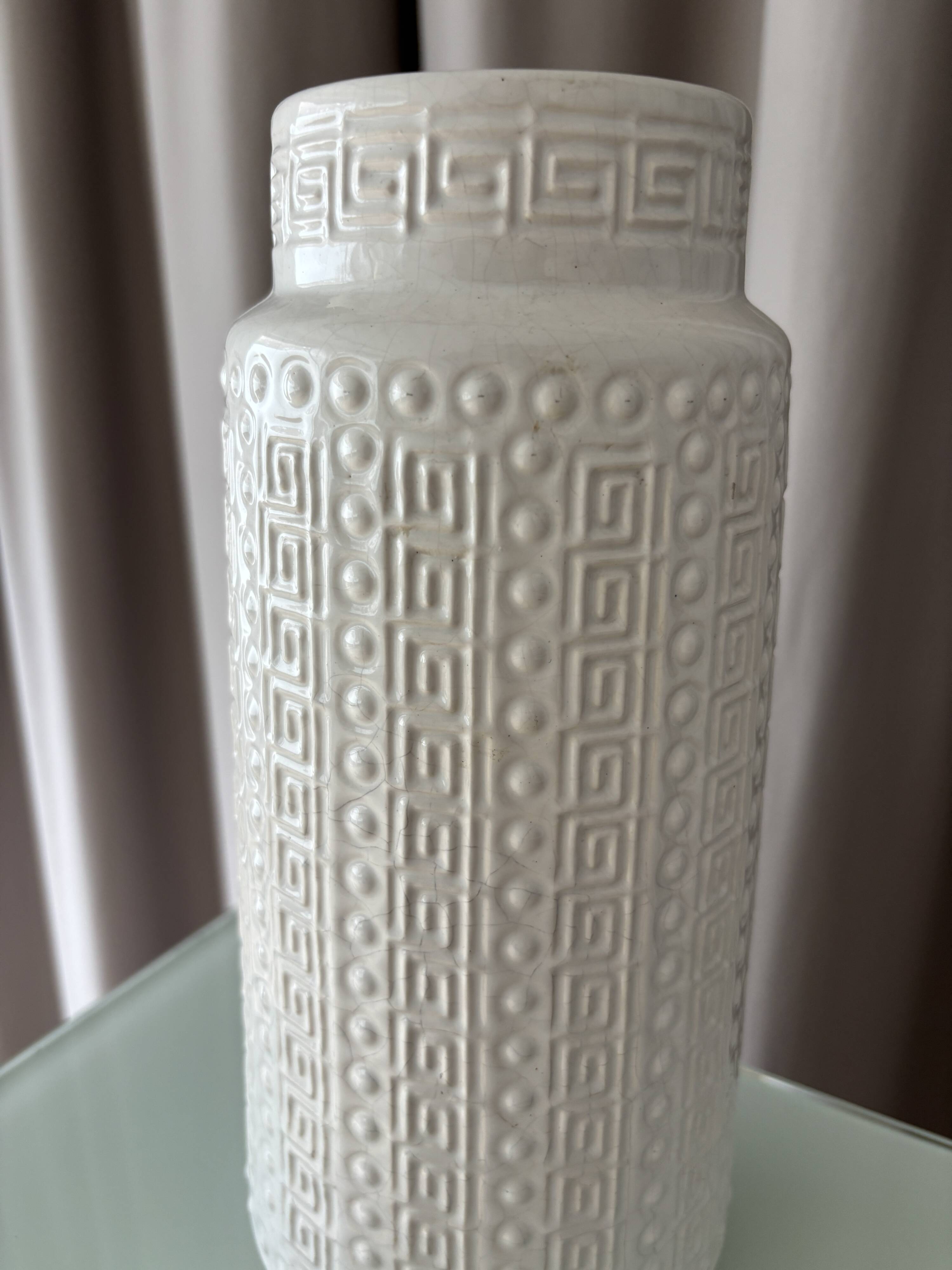 Vintage Fat Lava large vase in white ceramic – Alfred Klein Keramik
