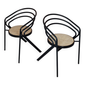 Ensemble de 2 fauteuils tubulaires postmodernes / chaises de salle à manger avec siège en sangle, années 1980.
