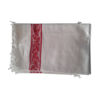 4 honeycomb tea towels. monogram M