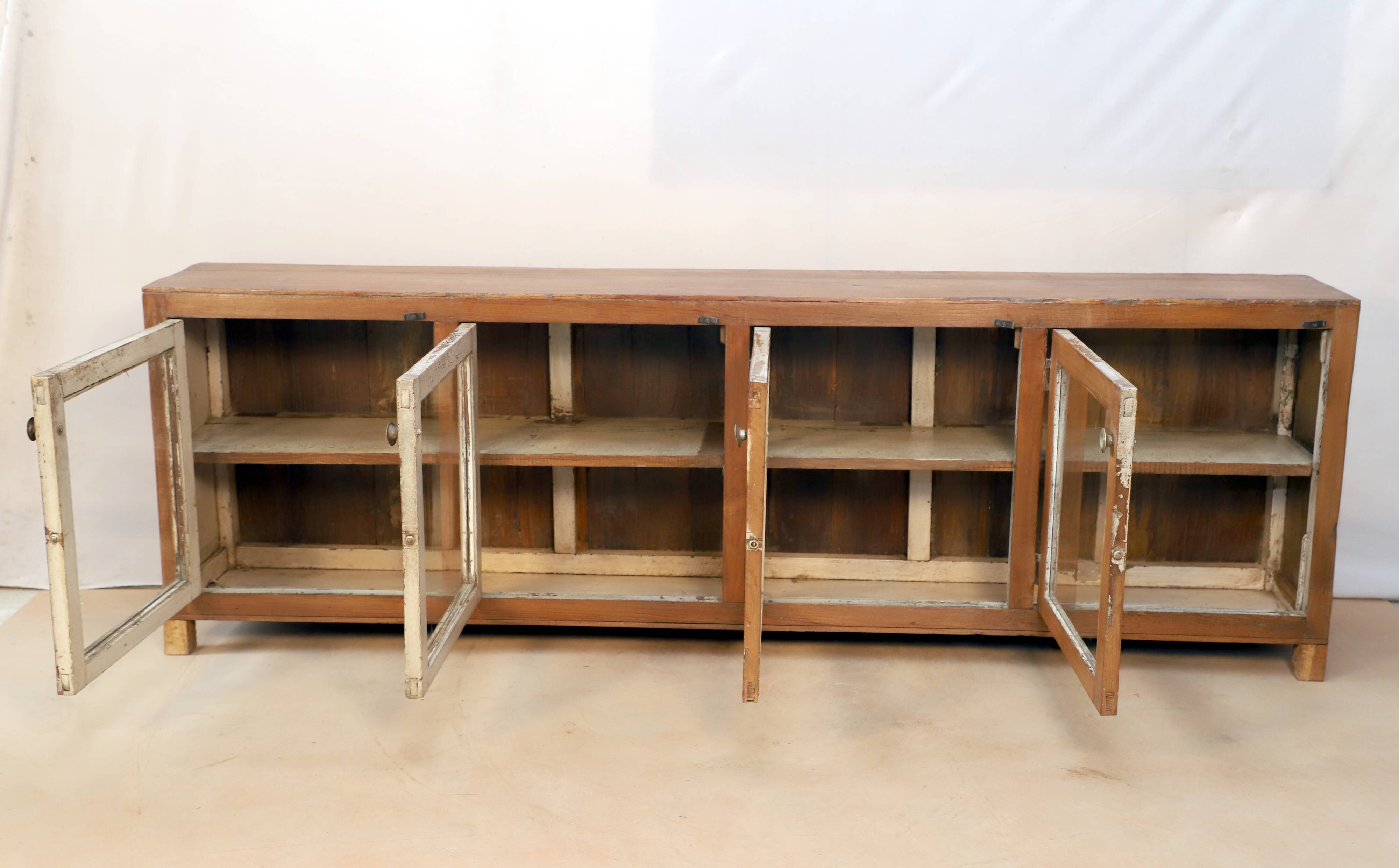 Sideboard in teak