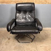 Chrome leather footrest in Danish design by Unico