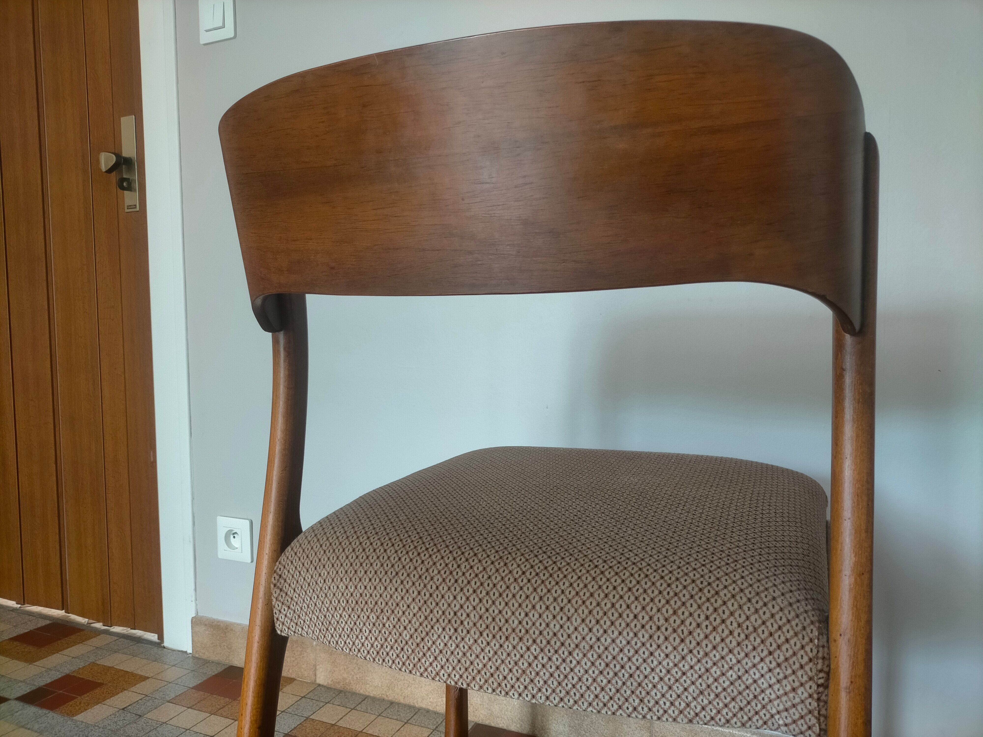 Scandinavian baumann sleigh chairs