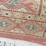 Oriental carpet wool