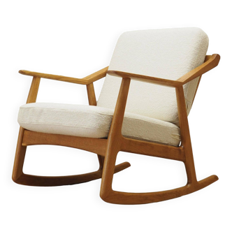 Rocking chair en chêne, design danois, années 1960, designer : H. Brockmann Petersen, production : Randers Møbelf