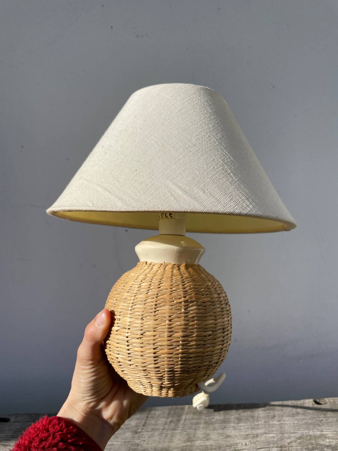 Rattan bedside lamp