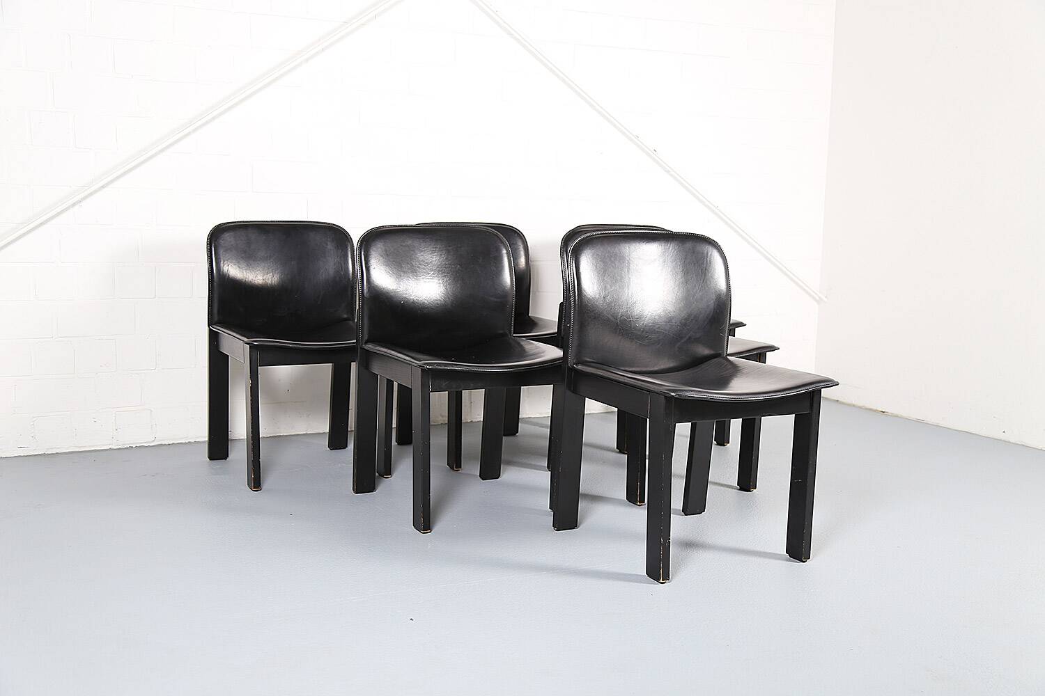 Lot de 6 chaises de salle à manger en bois et cuir noir