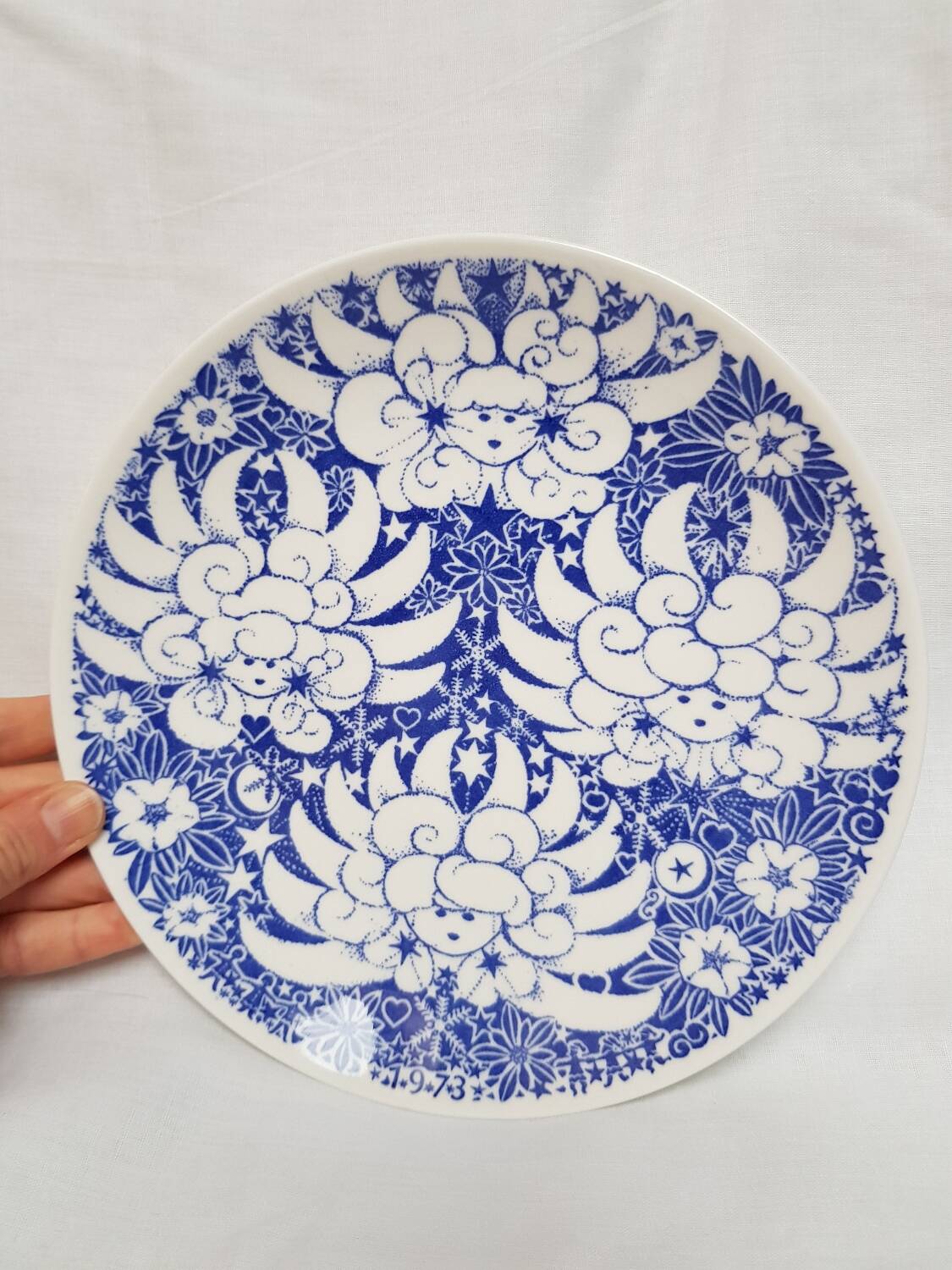 Ensemble de 4 assiettes de Noël suédoises Gustavsberg réalisé par Sven Jonson