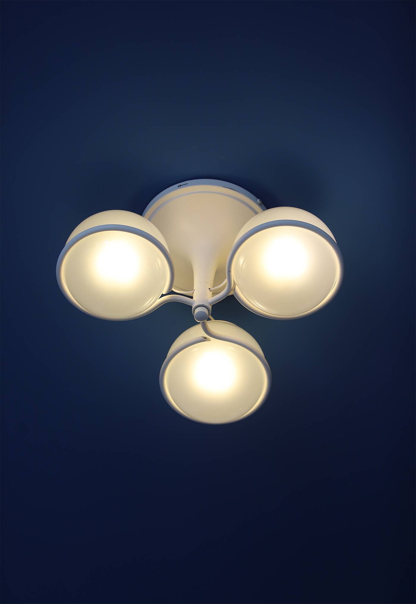 Gino Sarfatti metal and glass 'Le Sfere Plafone 2042/3' ceiling lamp for Arteluce