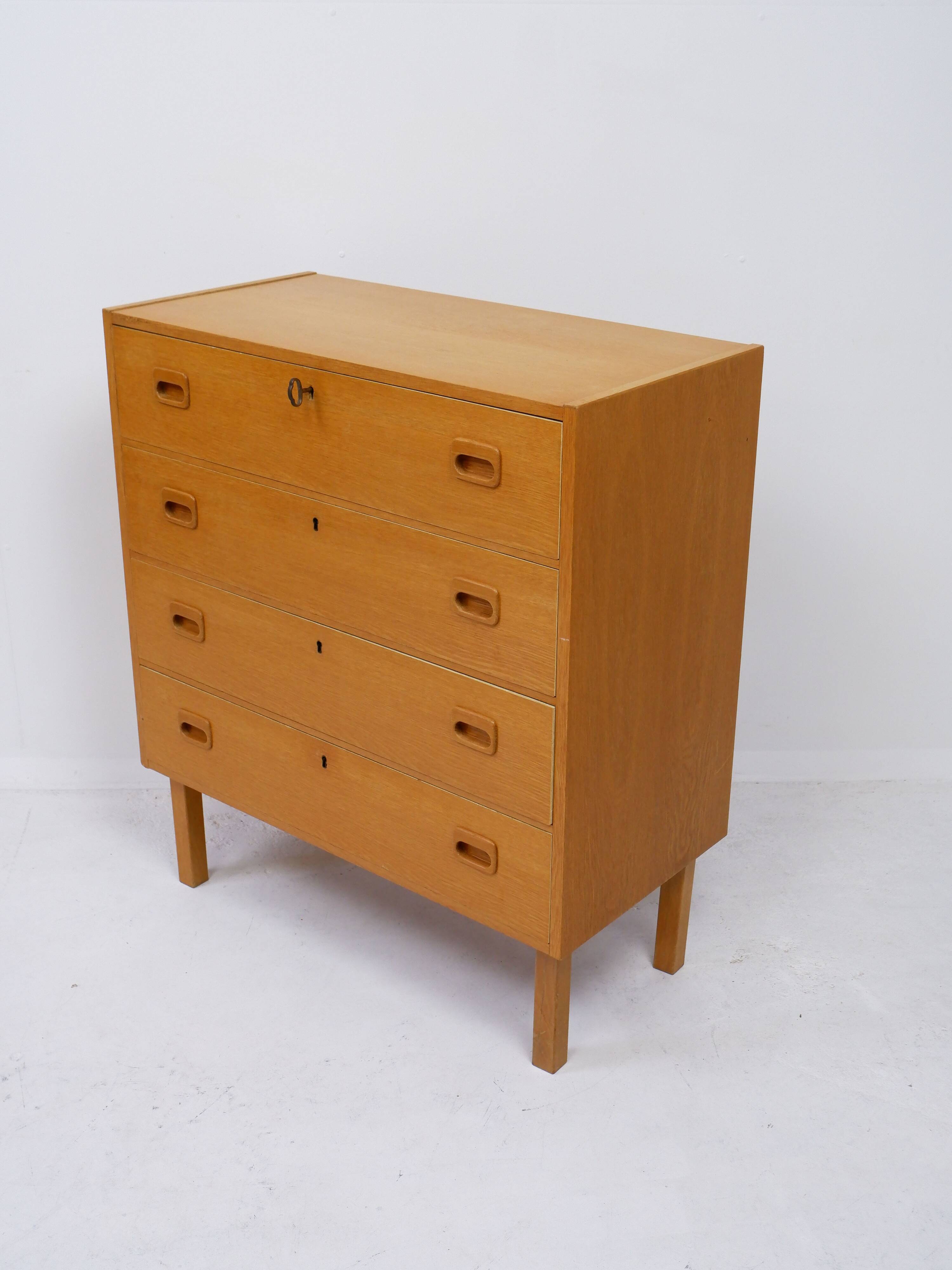 Vintage Scandinavian chest of drawers, 1970