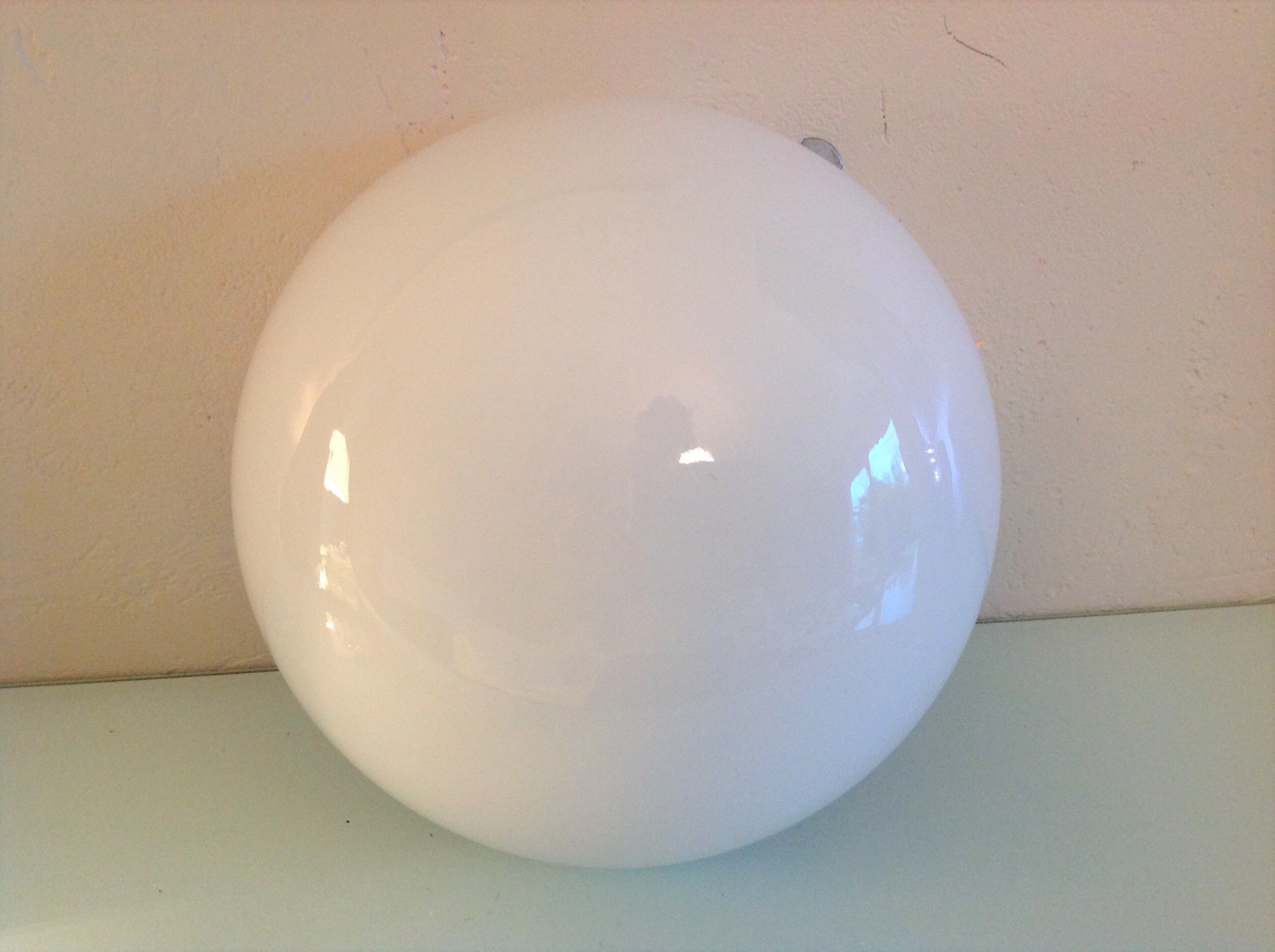 Half moon ceiling lamp in vintage white opaline 60/70s