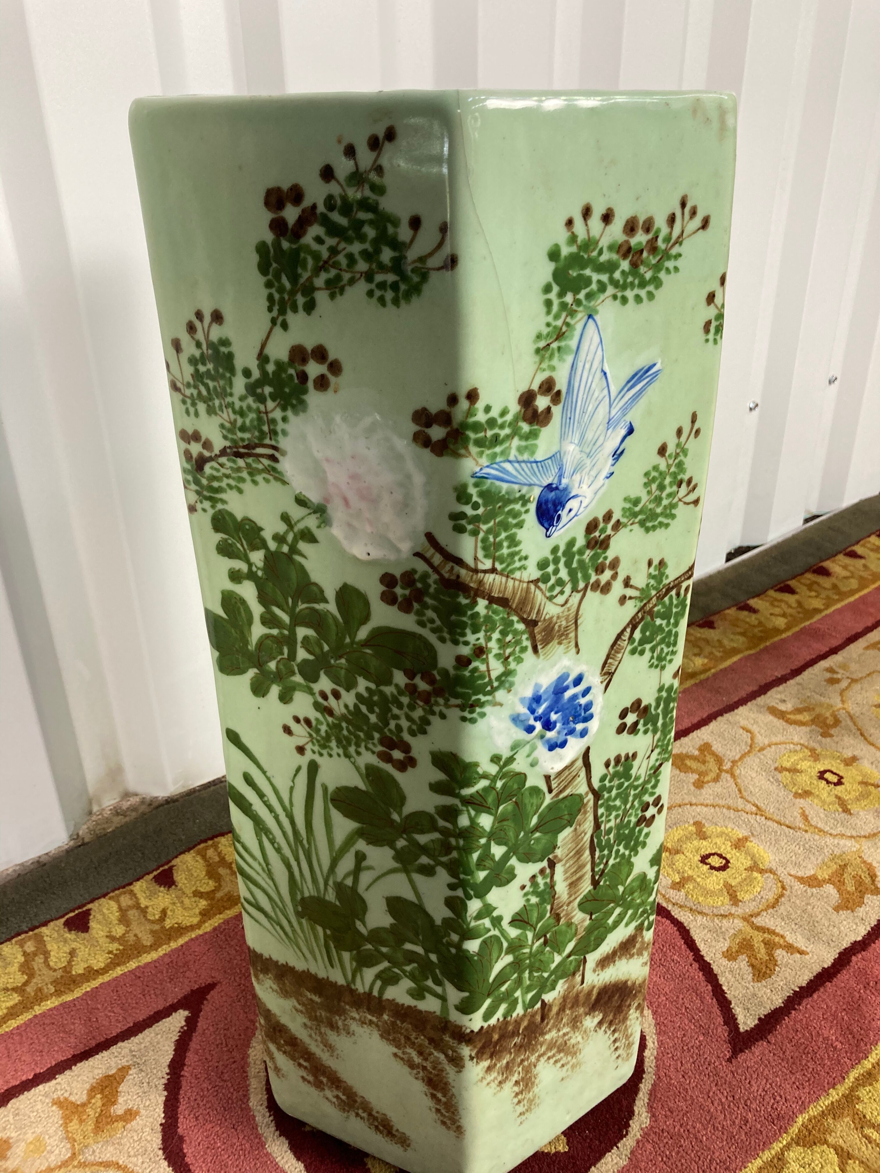 Chinese umbrella holder