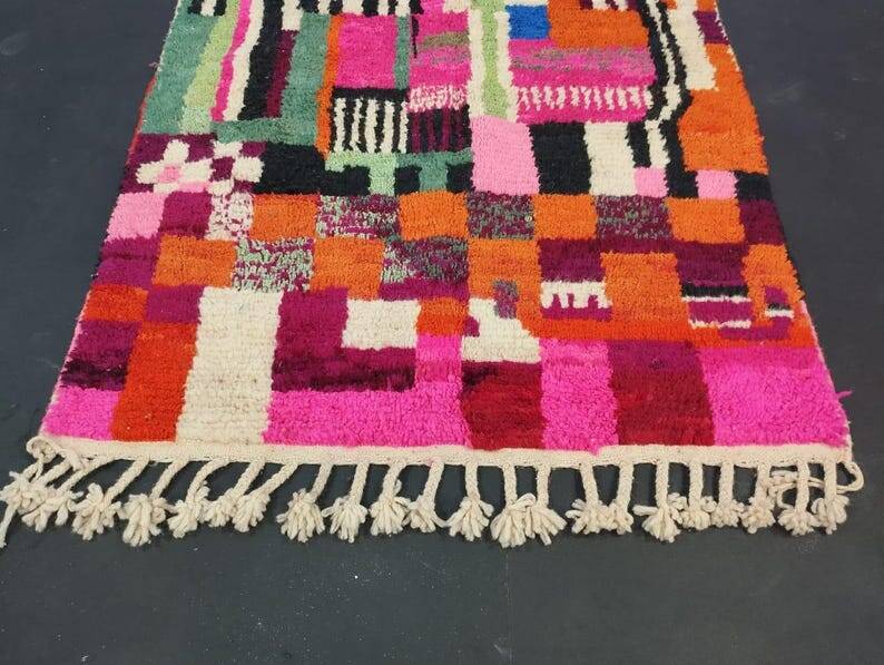 Berber Moroccan rug decorated 250cm x 150cm