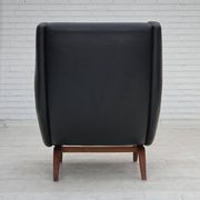Années 1960, design danois par Illum Wikkelsø, fauteuil, modèle 110, cuir, teck.