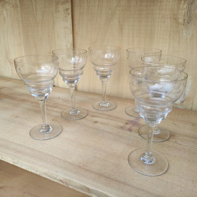 Set of 6 engraved glasses