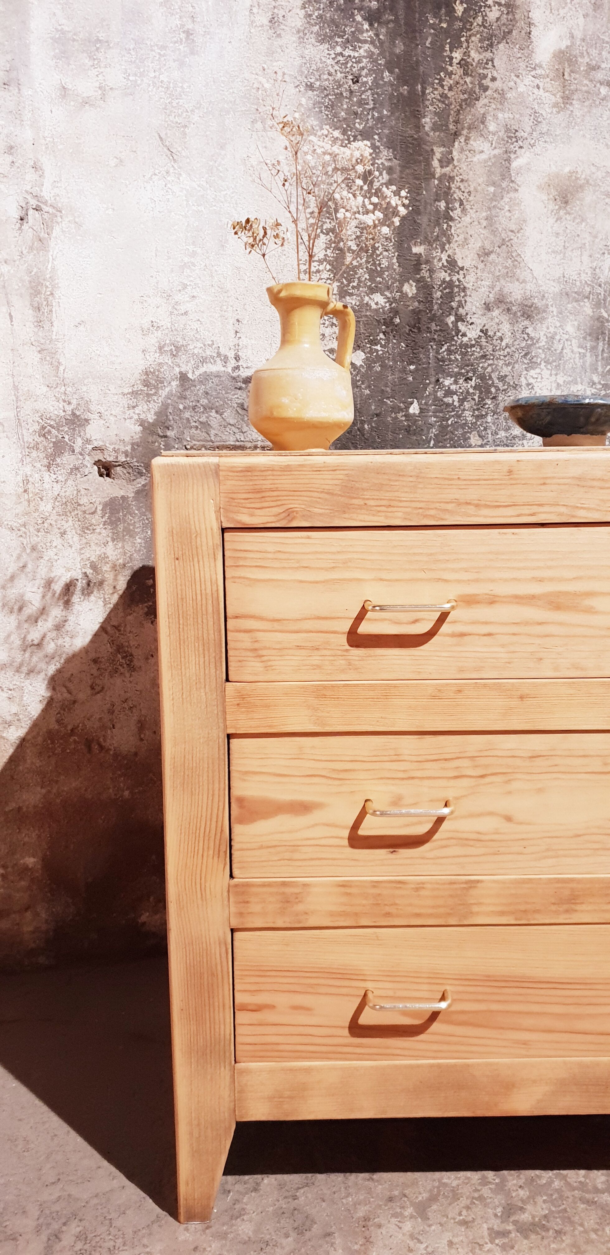 Commode vintage