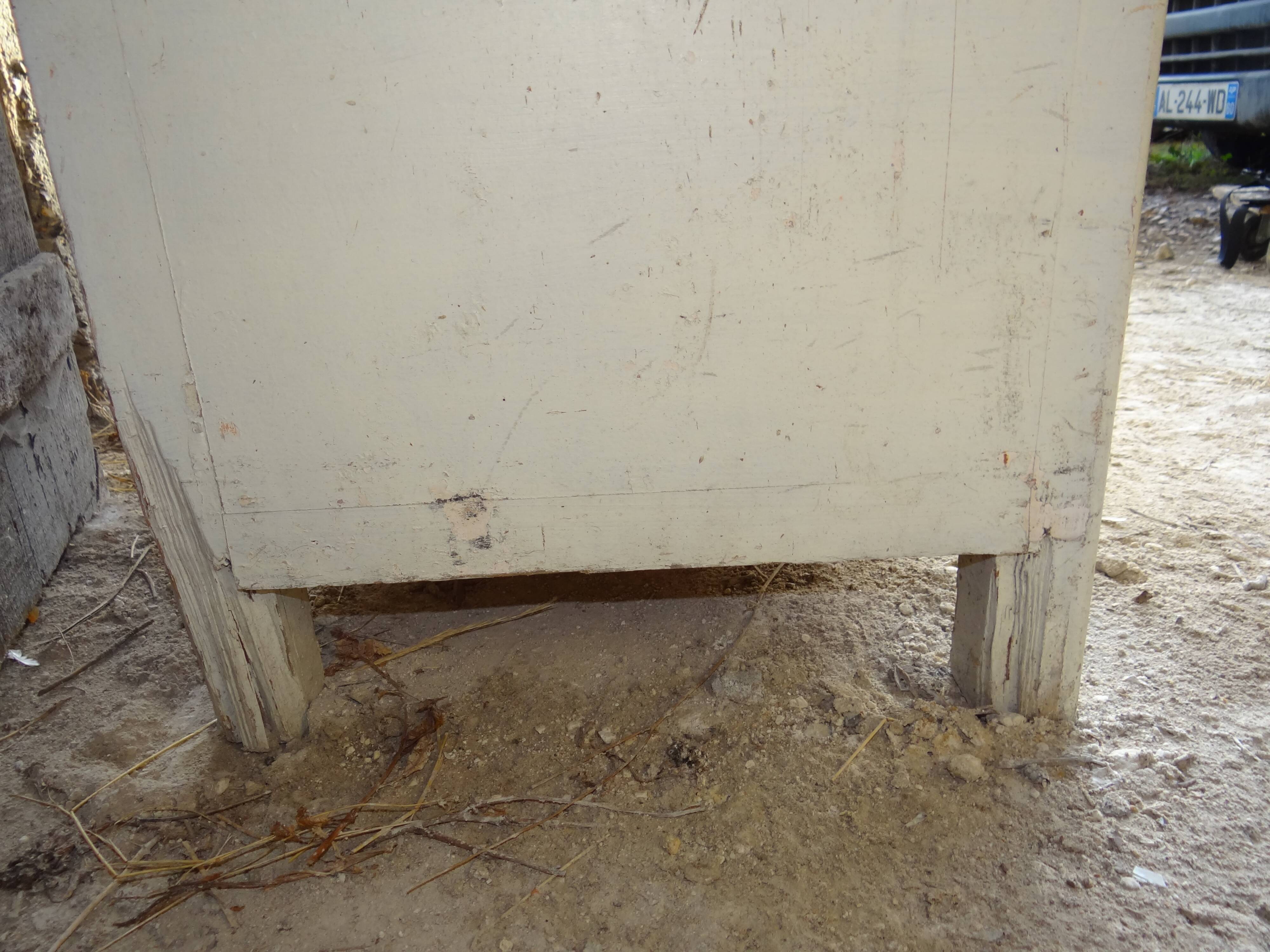 1950s Parisian wardrobe