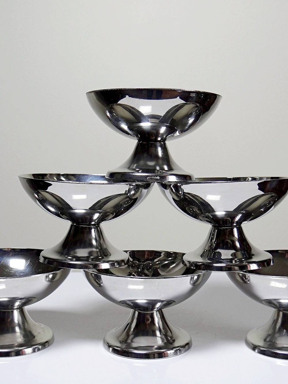 6 vintage bistro-style stainless steel dessert bowls on feet