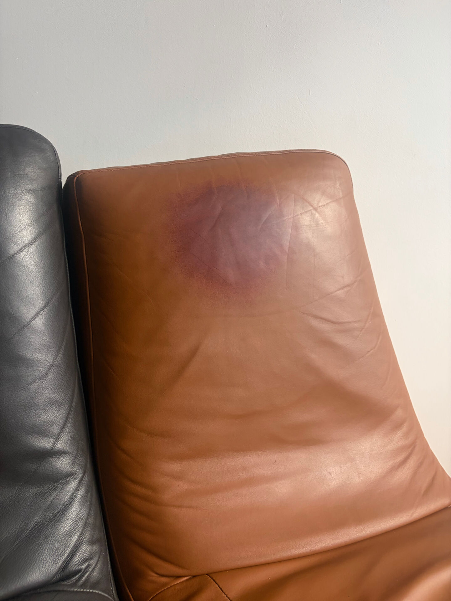 Canapé en cuir Ligne Roset Confluence par Philippe Nigro