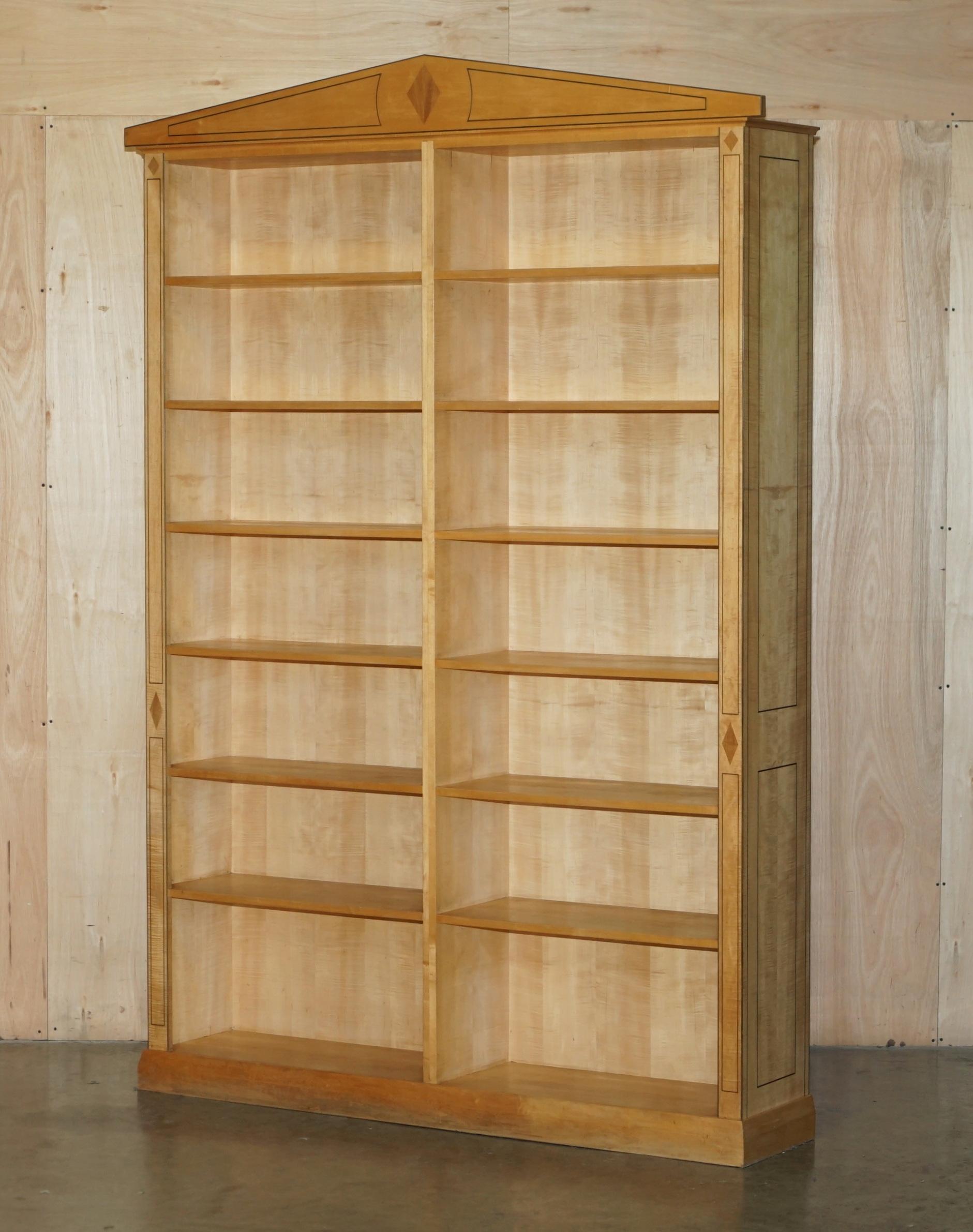 Pair of large open bookshelves in satin birch and walnut, height 2.5 m.