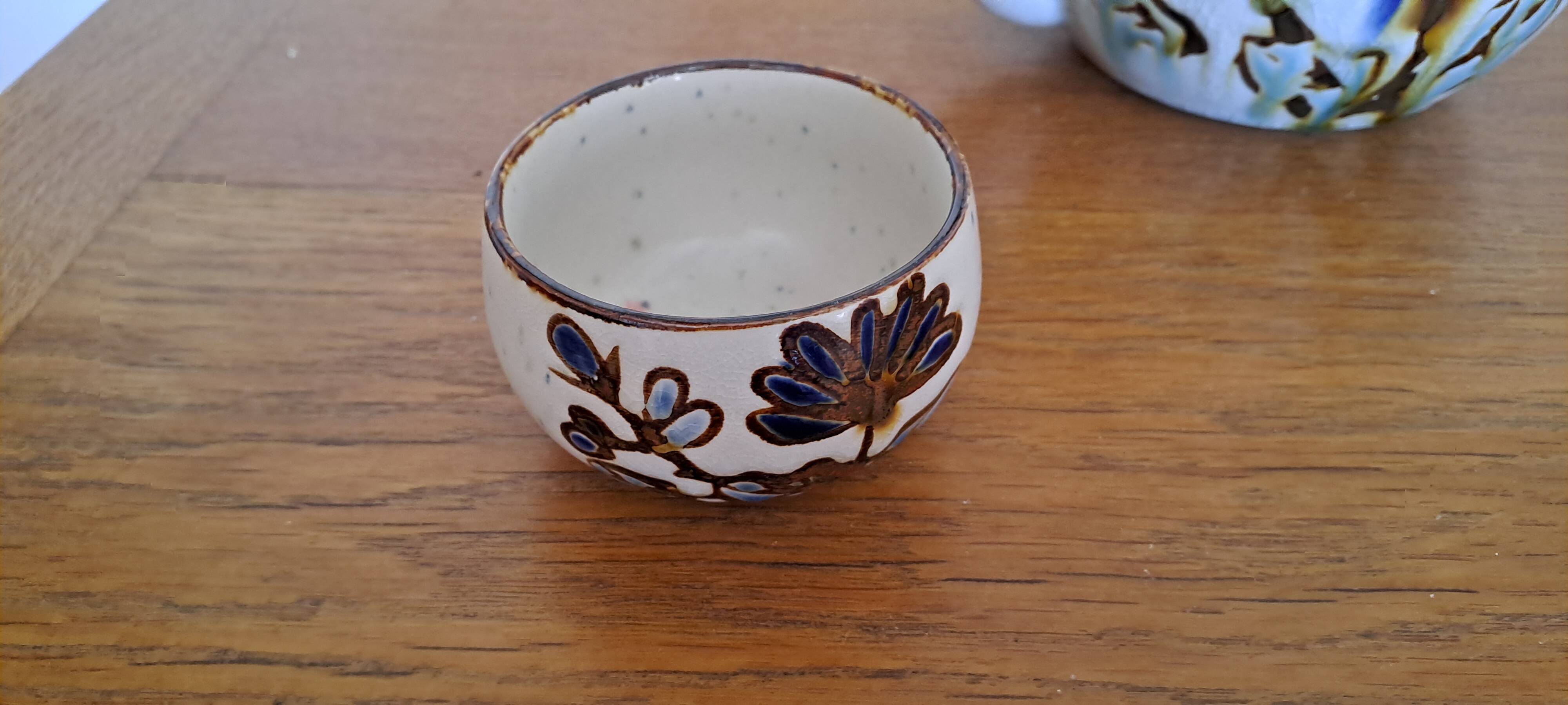 Artisanal tea service