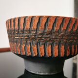 Scarified ceramic cup