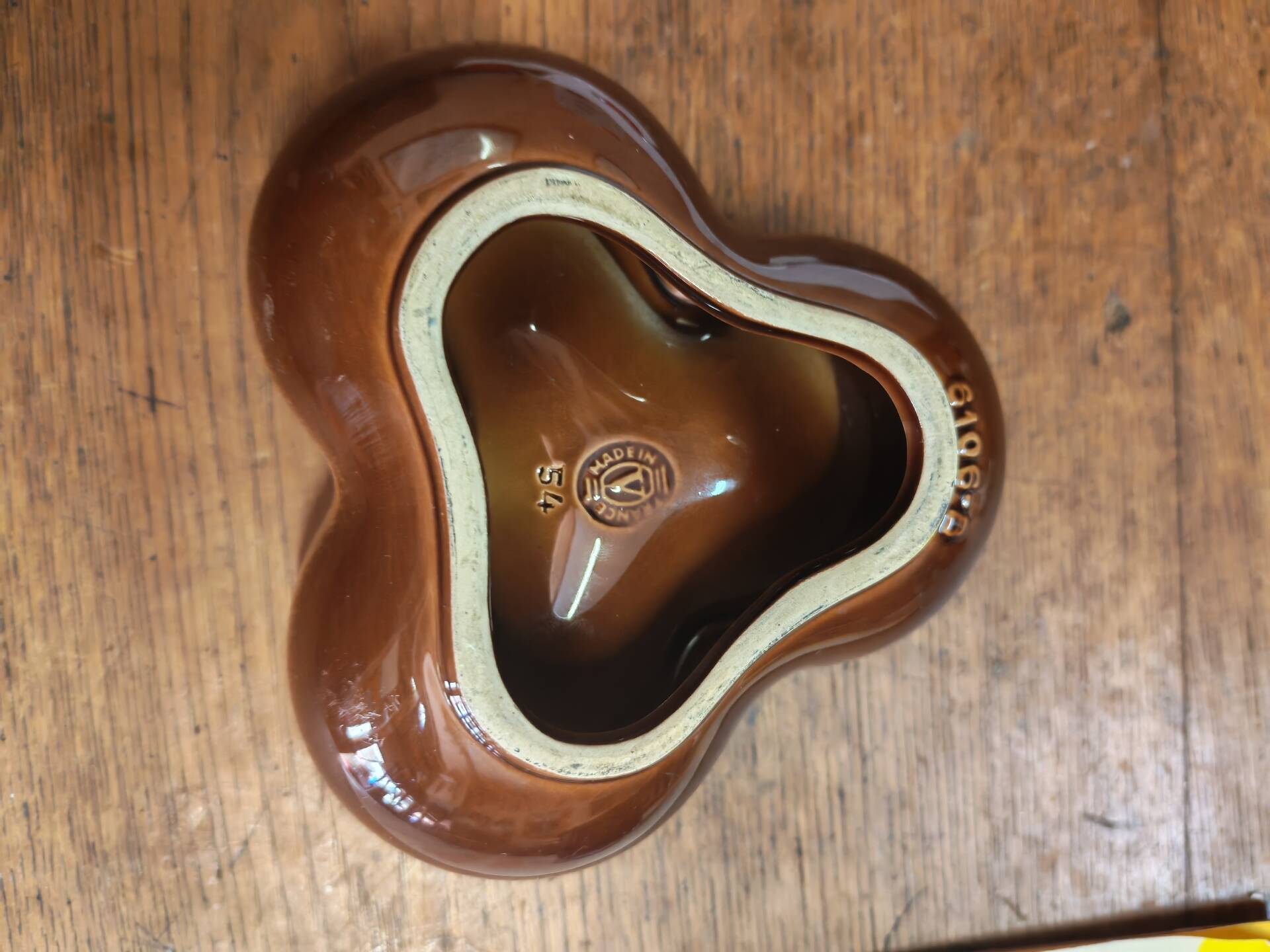 Cendrier vide poche en céramique midcentury