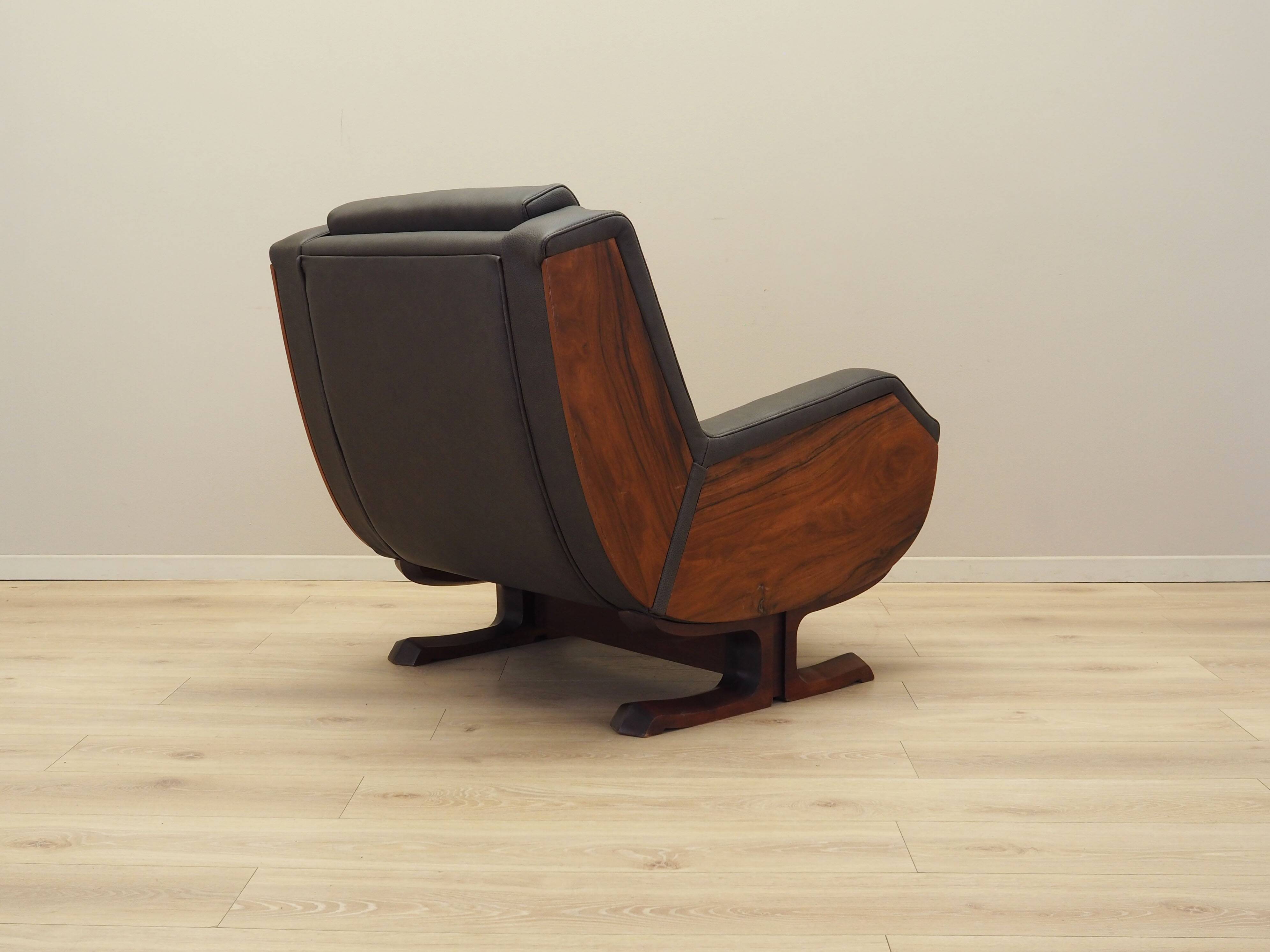 Leather armchair, Italian design, 1970s, production: Italy