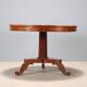 Table ancienne Charles X en acajou marqueté, Italie, XIXe siècle