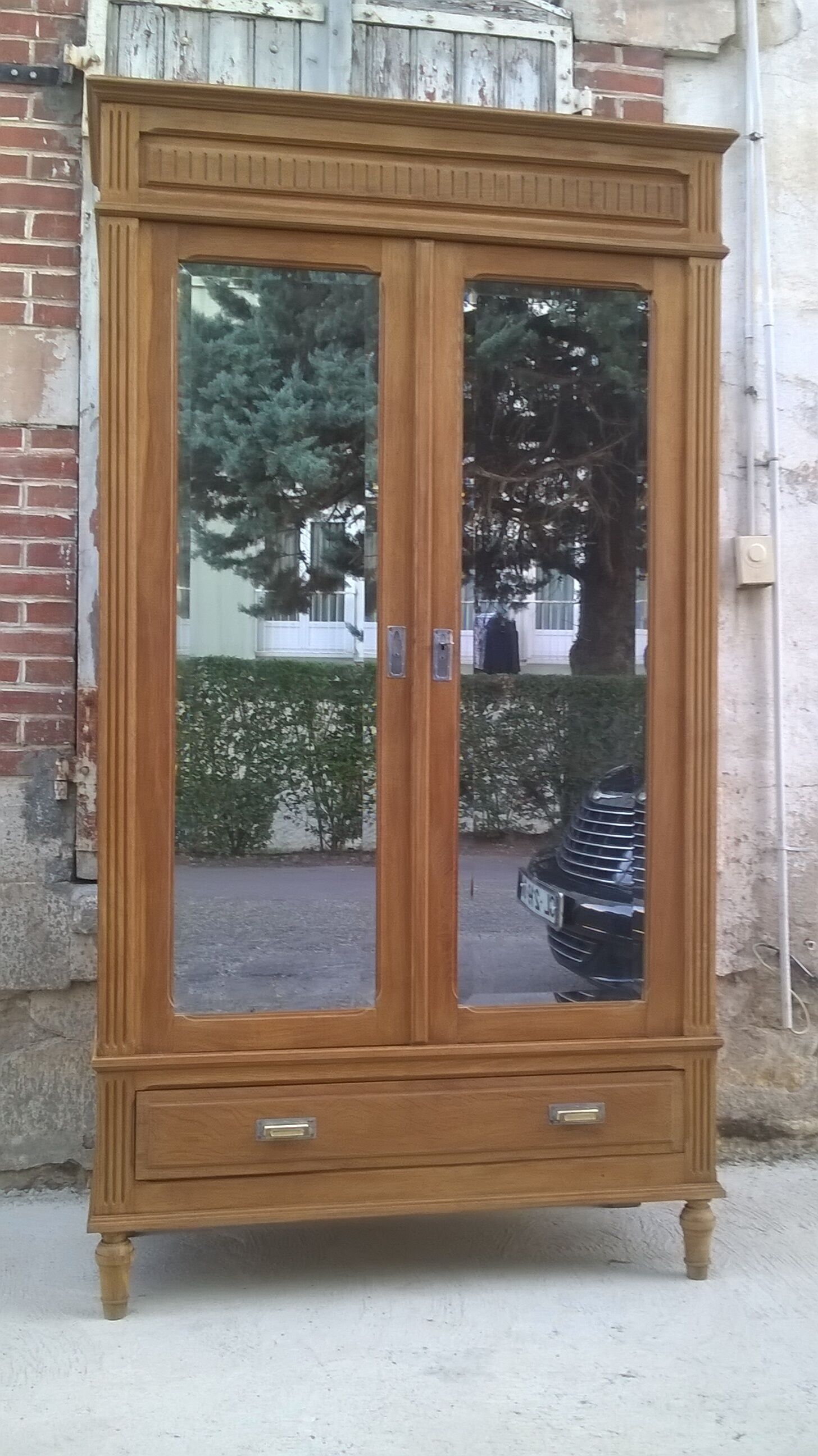 Parisian wardrobe year 30/40