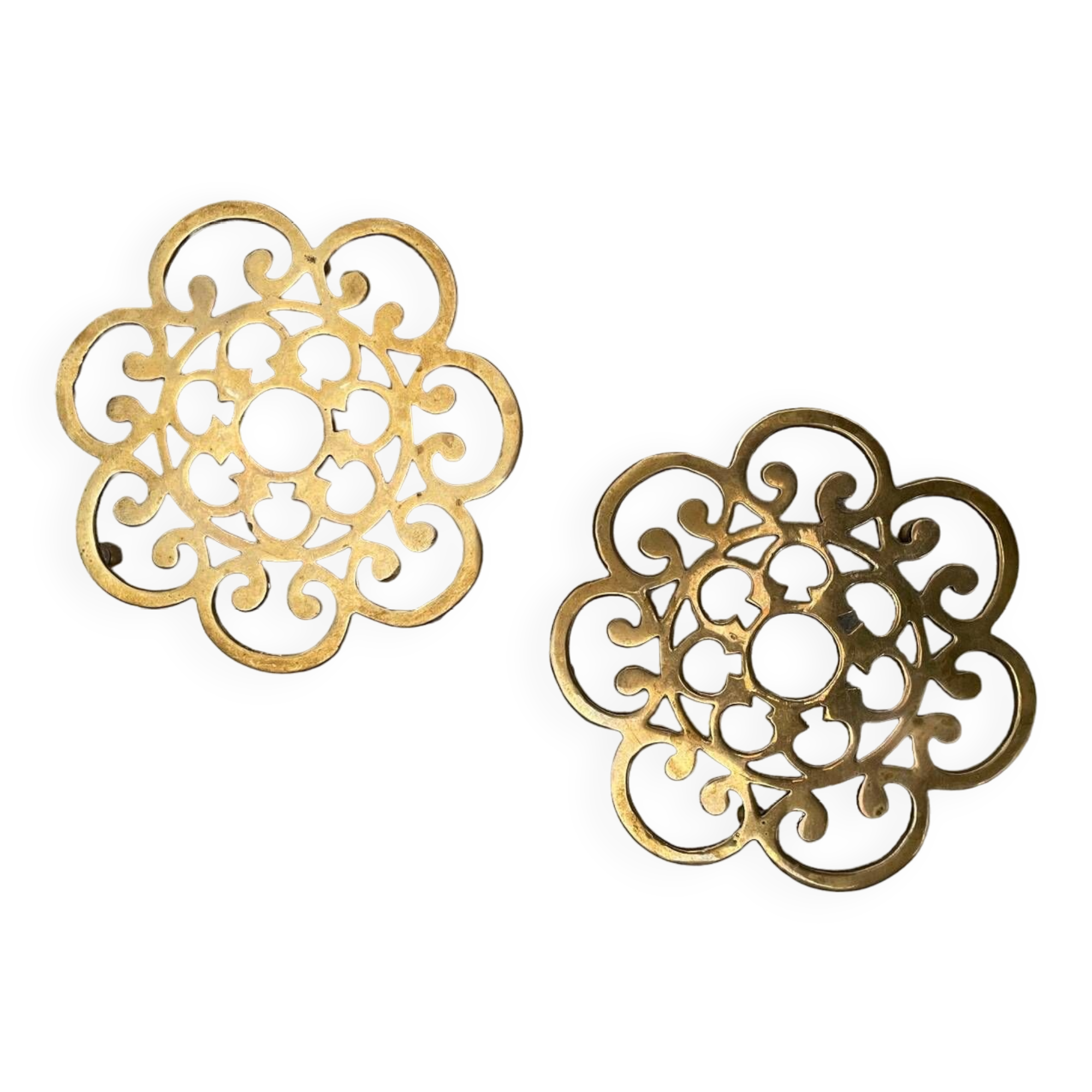 Golden trivet