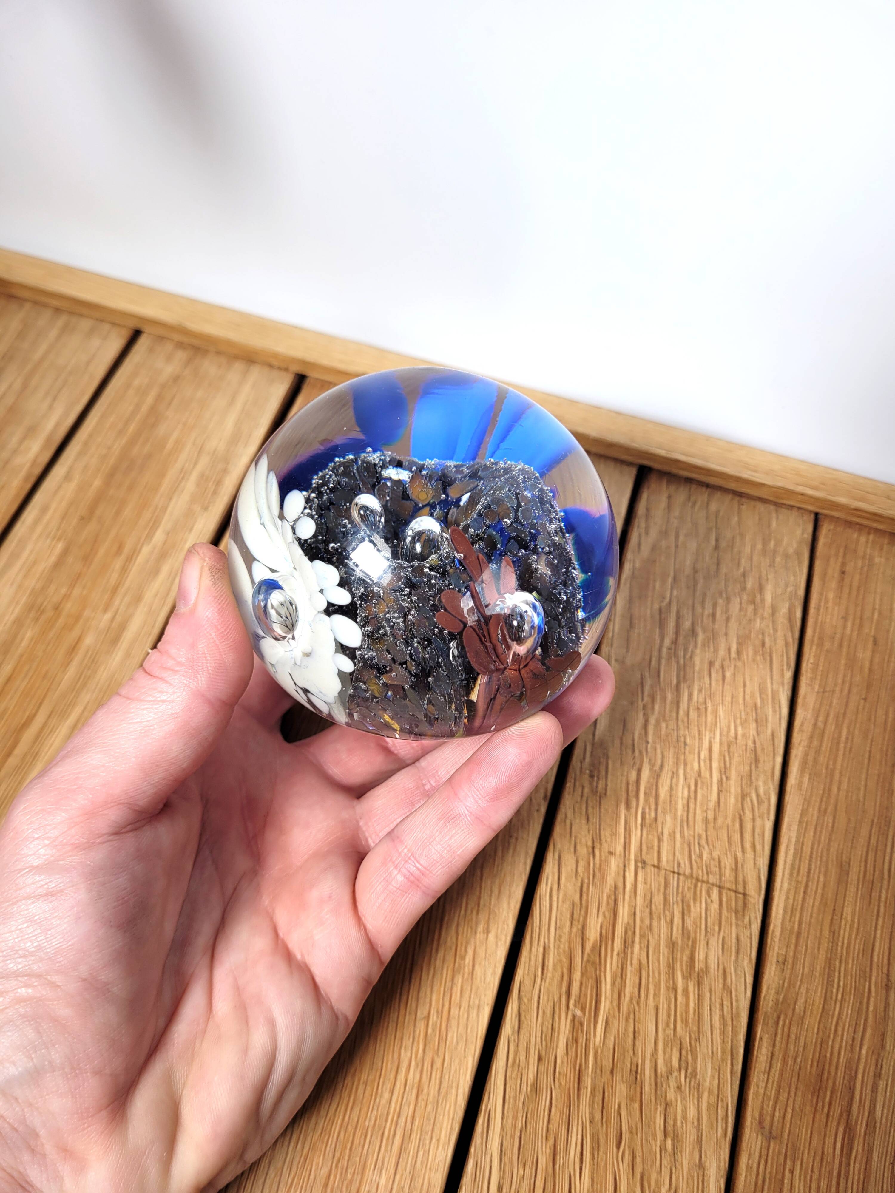 Sulphide glassware paperweight from St Just 1996
