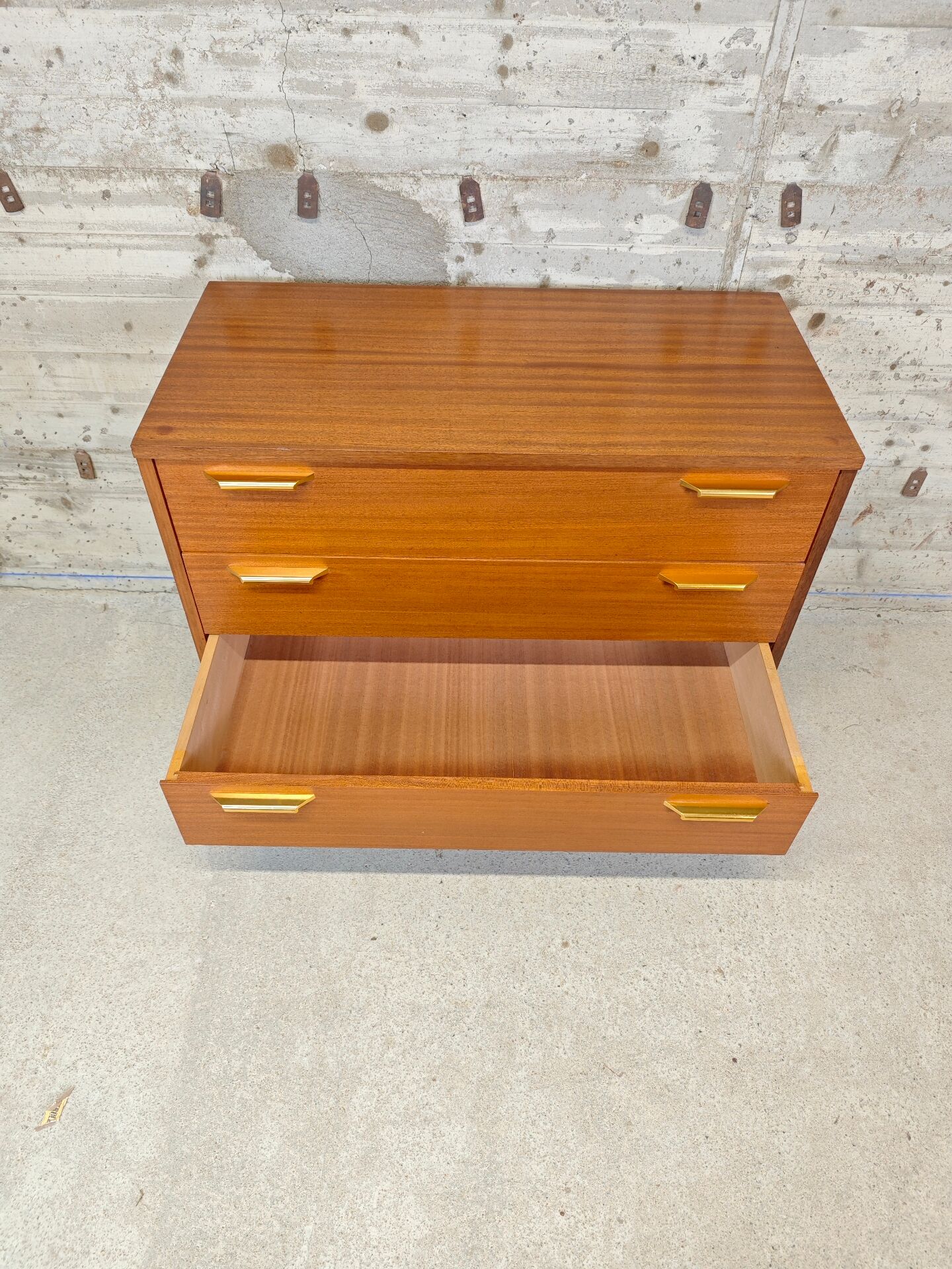 Vintage chest of drawers