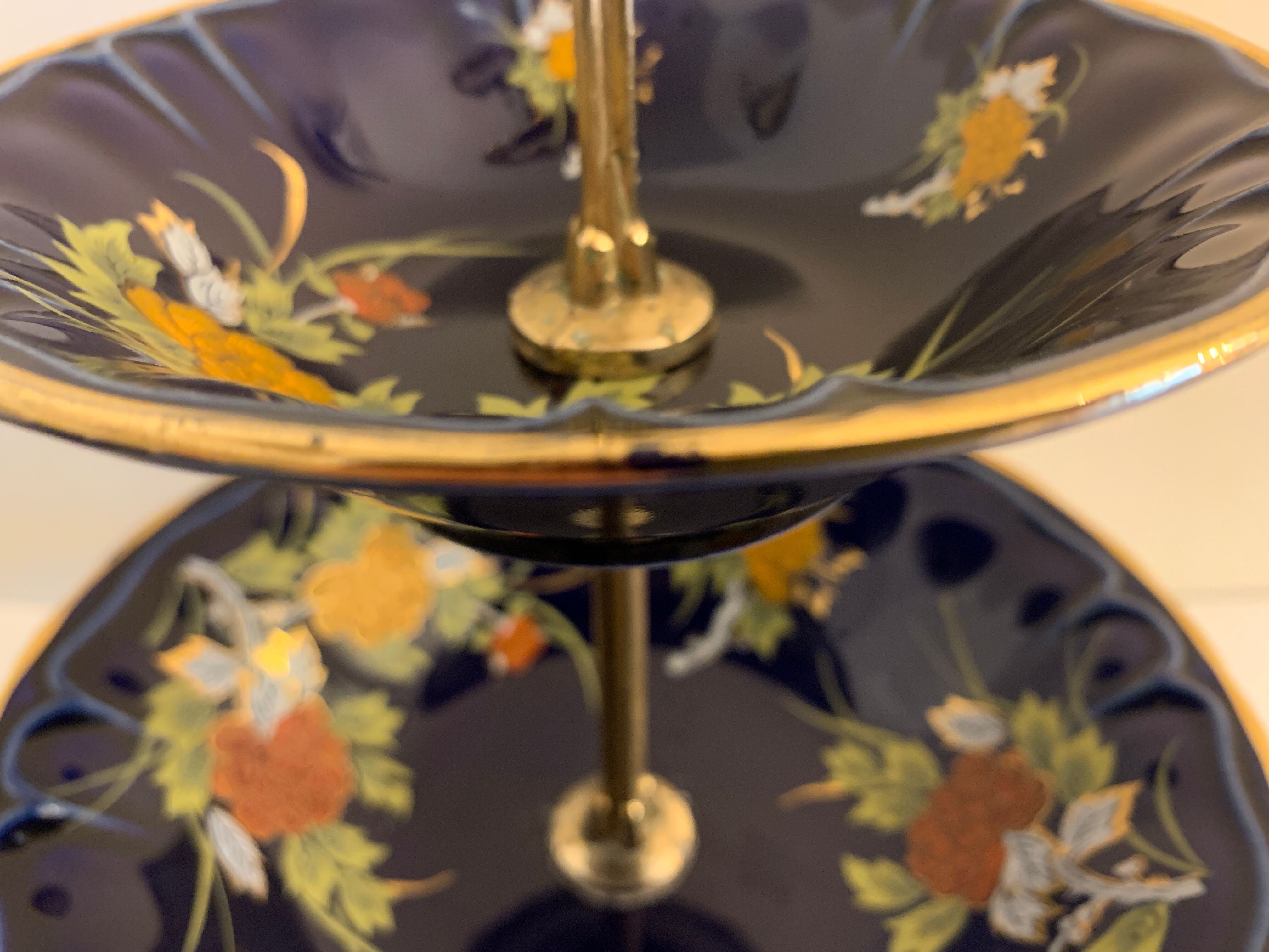 Cobalt blue porcelain display or servant, 3 floors